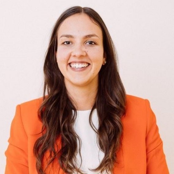 Portrait of our colleague Ricarda.
