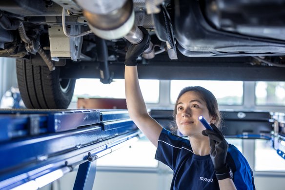 TÜV Report: Fahrzeugprüfung