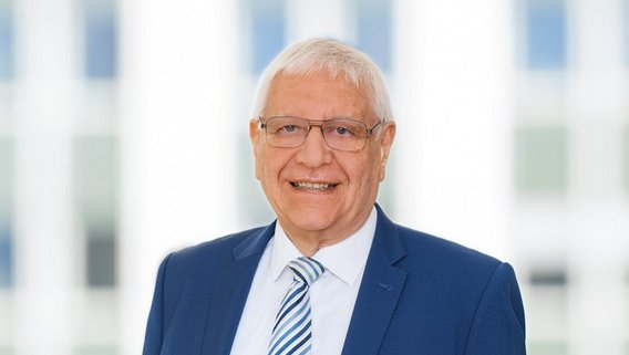 Axel Dreckschmidt, CEO business unit People & Empowerment, TÜV NORD GROUP