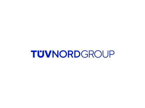 Das Logo der TÜV NORD GROUP. Die Buchstaben 'TÜV NORD' sind dunkelblau, während 'GROUP' in einem helleren Blau dargestellt ist. Das Logo ist horizontal ausgerichtet und zentriert auf einem weißen Hintergrund